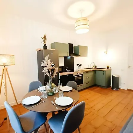 Cosy Calypso - T3 - En Centre - Quartier Des Halles & Parking Lägenhet *